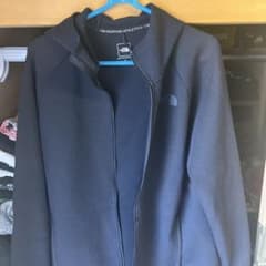 THE NORTH FACE ブラックパーカー Sのサムネイル