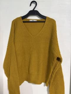 GRL Vネックニットのサムネイル