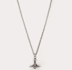 Vivienne Westwood／ヴィヴィアンネックレス　PETITE ORBのサムネイル