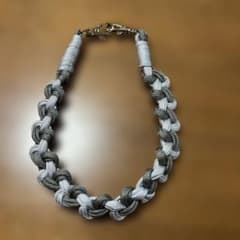 ハンドメイド スマホハンドストラップ グレー系のサムネイル