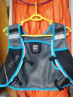 SILVA　STRIVE10　シルバ　ベストパック１０　M/Lサイズのサムネイル