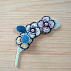 a152 ブローチアクセサリーハンドメイドミナペルホネン - メルカリ