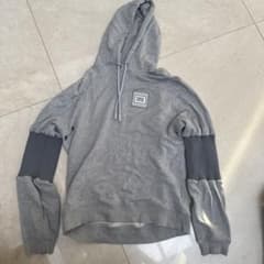 BURBERRY LONDON ENGLAND パーカー グレーのサムネイル