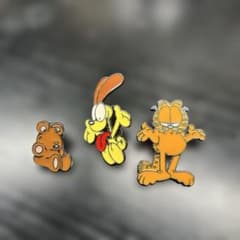ガーフィールド　Garfield ピンバッジのサムネイル