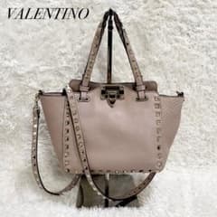 【美品】Valentinoロックスタッズ2way ハンドバッグ ショルダーバッグのサムネイル