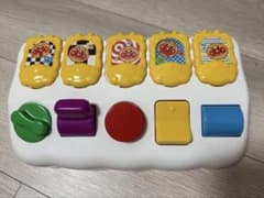 アンパンマン ひらいてぴょこん！のサムネイル