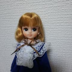 赤いカメラ  リカちゃんのサムネイル