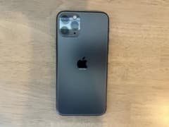 iPhone 11 Pro 本体のサムネイル