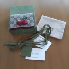 GUCCI GGスプリーム チェリー 二つ折り財布 - メルカリ
