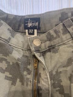 STUSSY ハーフパンツのサムネイル