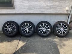 北に帰る白鳥様専用スタッドレスタイヤホイールセットのサムネイル