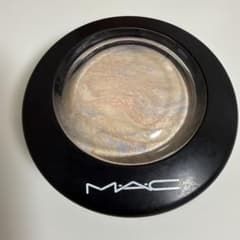 【残量9割】M.A.C ミネラライズ スキンフィニッシュ ライトスカペードのサムネイル