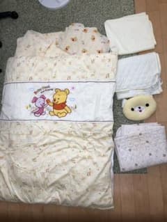 【値下げ‼︎】ベビー布団　ディズニー　くまのプーさん　9点セットのサムネイル