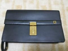 dunhill  ダンヒルのセカンドバック　正規品のサムネイル