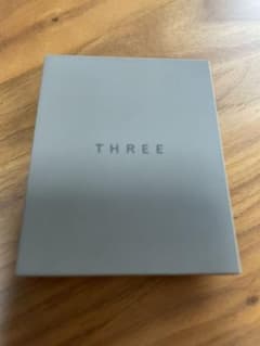THREE シマリング　グロー　デュオ　01のサムネイル