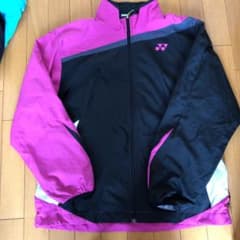 残り30分！！！早い者勝ち！今日までの出品！ヨネックス ウィンドブレーカーのサムネイル