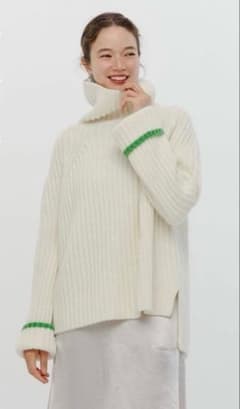 お値下げ‼️【新品】yori ホールガーメントチムニーニット　2024awホワイト 新品未開封 yori ホールガーメントチムニーニット - メルカリ