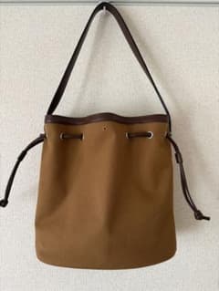 トゥティエ コキーバケツバッグ SAC COQUILLE BUCKET TANのサムネイル
