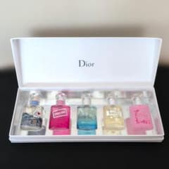Dior ディオール IN LOVE WITH DIOR ミニ香水 5本セットのサムネイル