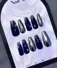 ネイルチップ モードネイル　マグネットネイルミラー　シンプルネイル　海外ネイルのサムネイル