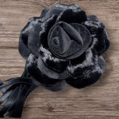 LANVIN　ブラック ベロア フラワー コサージュ リボン付きのサムネイル
