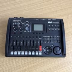 ZOOM R8 マルチトラックレコーダー 本体 - メルカリ