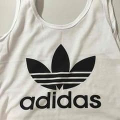 adidas ヘソ出しタンクトップのサムネイル