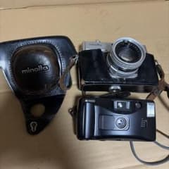⭐️ レトロカメラ2台 minolta / RICOH フィルムカメラ ジャンクのサムネイル