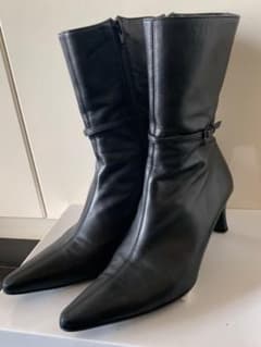 YOSHIE INABA 黒ブーツ 24cmのサムネイル