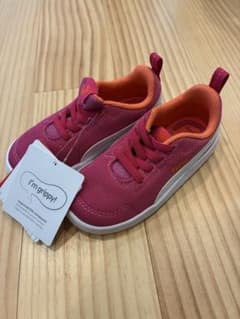 【新品未使用】プーマ PUMA スニーカー ピンク 15センチのサムネイル