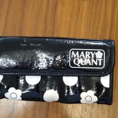 軽い長財布のサムネイル