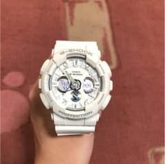 G-SHOCK 白のサムネイル