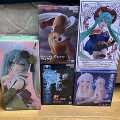 ワンパンマン ナルト 初音ミク 魔女の旅々 フィギュア 5個セットのサムネイル