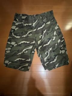 迷彩　カモ柄　ショーツ　膝下　swagのサムネイル