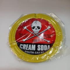 新品 クリームソーダ CREAM SODA 50周年記念灰皿 - メルカリ
