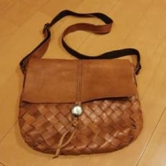 arbore(アーバー)コンチョ付レザーメッシュショルダーバッグのサムネイル