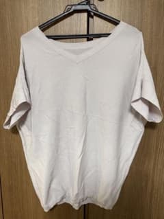 薄いベージュ Vネック Tシャツ Mのサムネイル