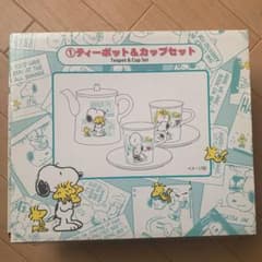 スヌーピ　ティーポット&カップセット　新品未使用のサムネイル