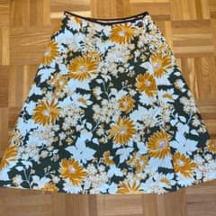 花柄　スカートのサムネイル