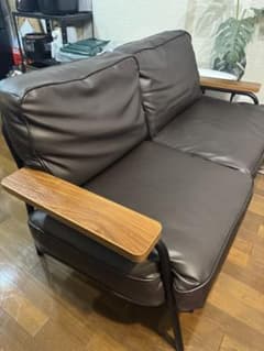【値引きしました‼️】LOWYA スチール脚　コンパクトソファのサムネイル