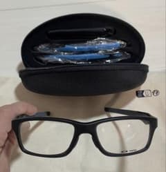 Oakley クロスリンク　ケース、箱付きのサムネイル