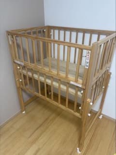 かつどん様専用 大和屋　トール　木製 2段式ベビーベッド 安全ガード付きのサムネイル