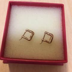 ブルーム ピアスのサムネイル