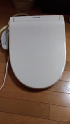 温水洗浄便座ウォシュレットPanasonicビューティートワレオート開閉保証ありのサムネイル