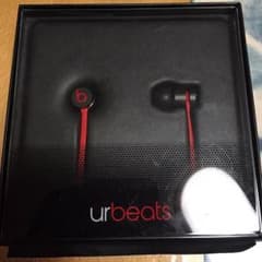 beatsのイヤフォンのサムネイル
