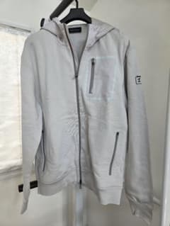 【極美品】HERNO　ヘルノ　ラミナー　パーカースウェット　白　50 極美品】HERNO ヘルノ ラミナー パーカースウェット 白 50 - メルカリ