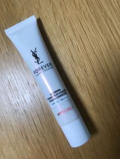 イブサンローラン ccクリームのサムネイル