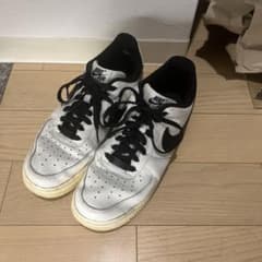 スニーカー　NIKE AIR FORCE 26センチのサムネイル
