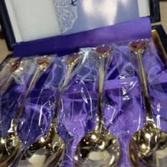 皇室特別記念品 菊の御紋入り七宝スプーン5客 金仕上 新品未開封 極珍品 皇室特別記念品 菊の御紋入り七宝スプーン5客 金仕上 新品未開封 極