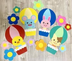 壁面飾り♡気球にのってのサムネイル